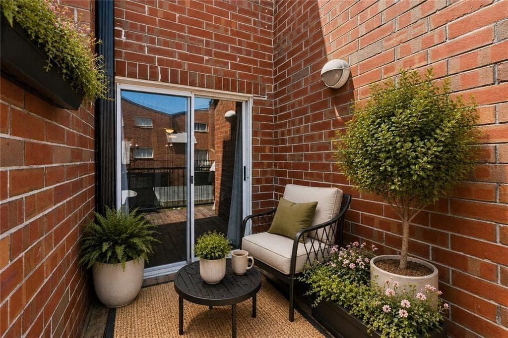 1 bedroom, 1 bathroom, 894 sq ft condominium for sale at 391 Ralph McGill Boulevard H, Atlanta, GA 30312 — photo 5
