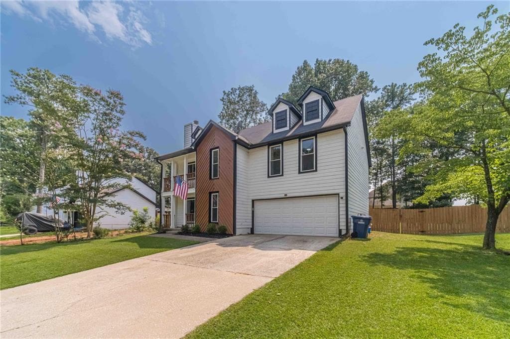 3 bedroom, 3 bathroom, 1,806 sq ft single family residence under contract at 1380 Grayland Hills Drive, Lawrenceville, GA 30046 — photo 5