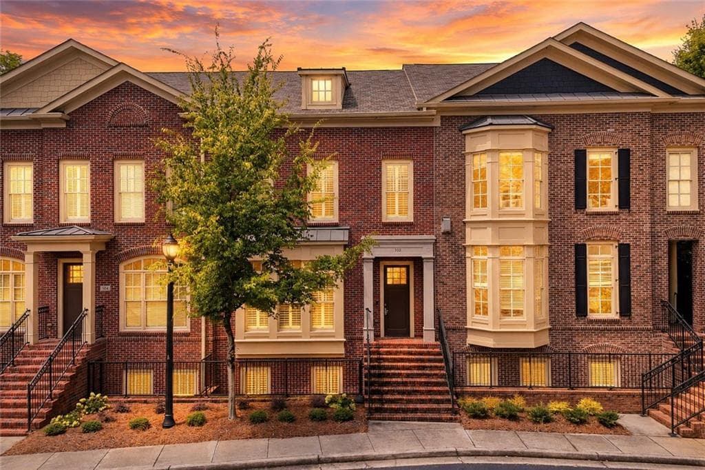 3 bedroom, 4 bathroom, 2,828 sq ft townhouse for sale at 102 Riversgate Drive, Sandy Springs, GA 30339