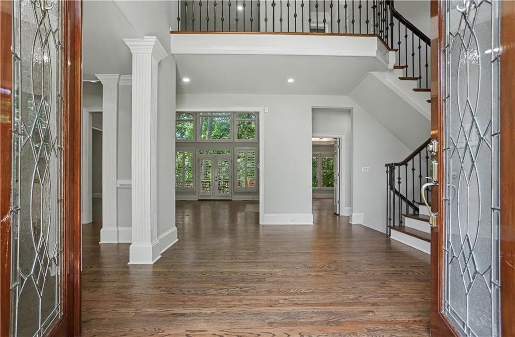 6 bedroom, 5 bathroom, 5,063 sq ft single family residence for sale at 1455 Lockridge Drive, Cumming, GA 30041 — photo 7