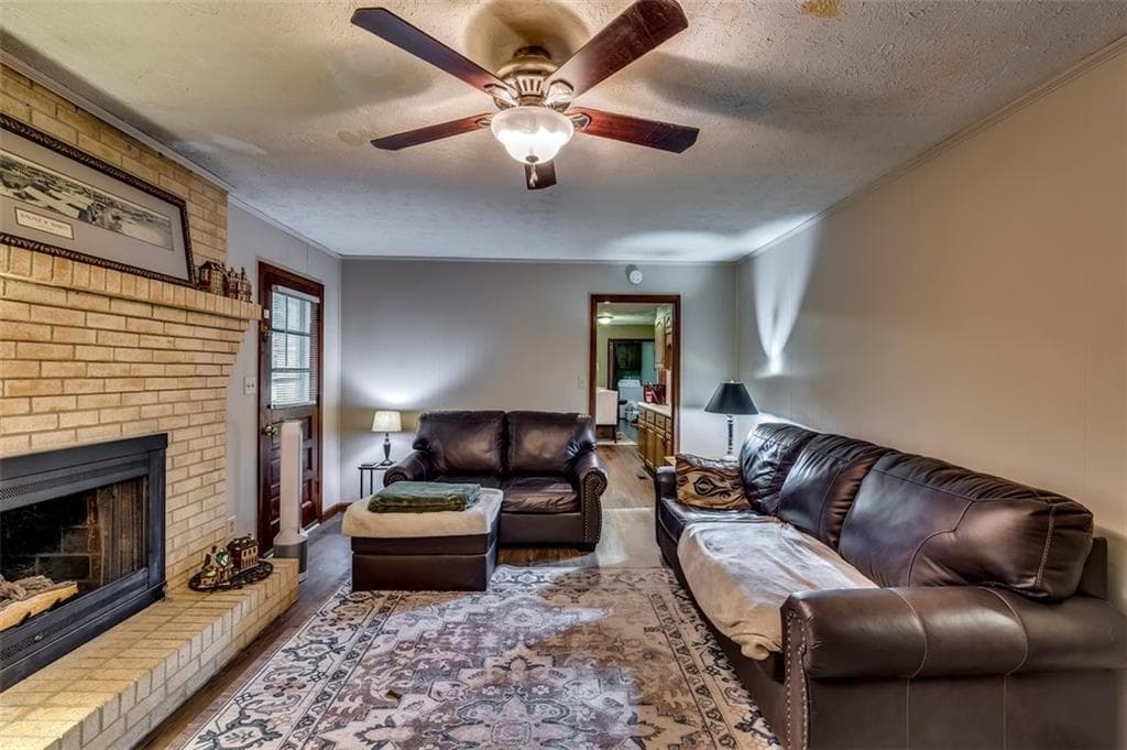 3 bedroom, 2 bathroom, 1,932 sq ft single family residence for sale at 3680 Luther Hall Road, Powder Springs, GA 30127 — photo 6