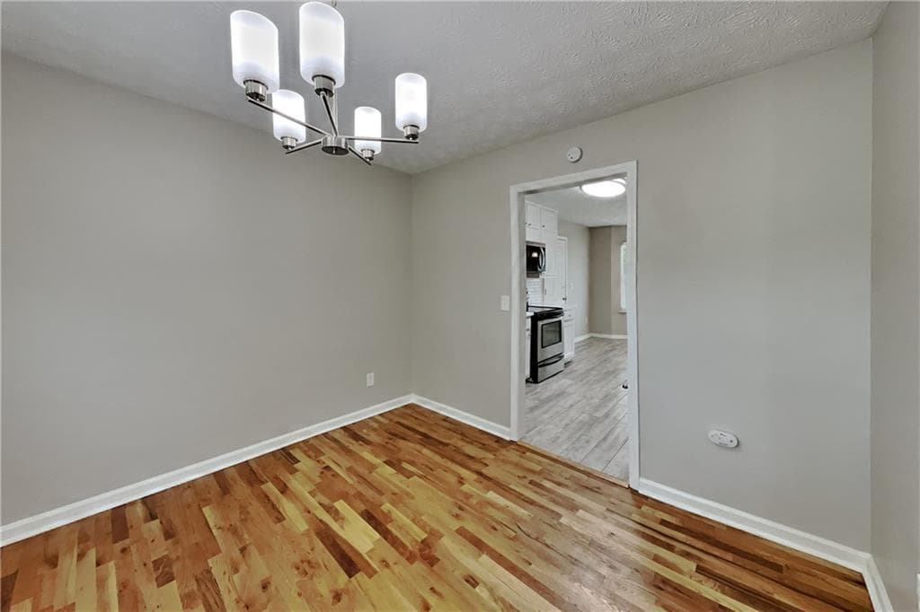 3 bedroom, 3 bathroom, 2,100 sq ft single family residence for rent at 2920 Summit Point Court, Snellville, GA 30078 for $2,295 a month — photo 7
