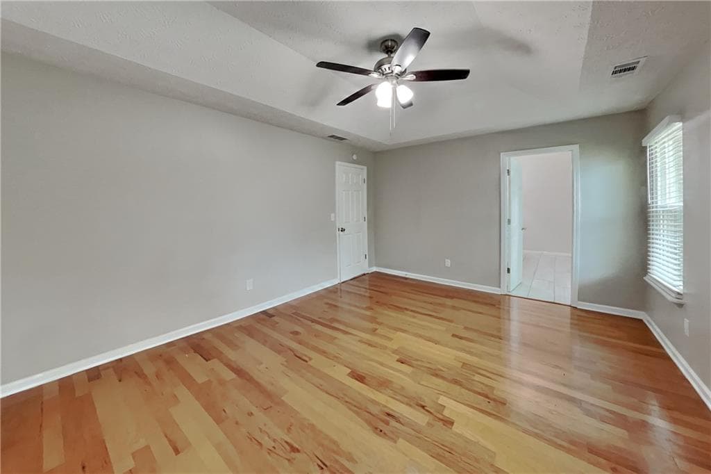 3 bedroom, 3 bathroom, 2,100 sq ft single family residence for rent at 2920 Summit Point Court, Snellville, GA 30078 for $2,295 a month — photo 9