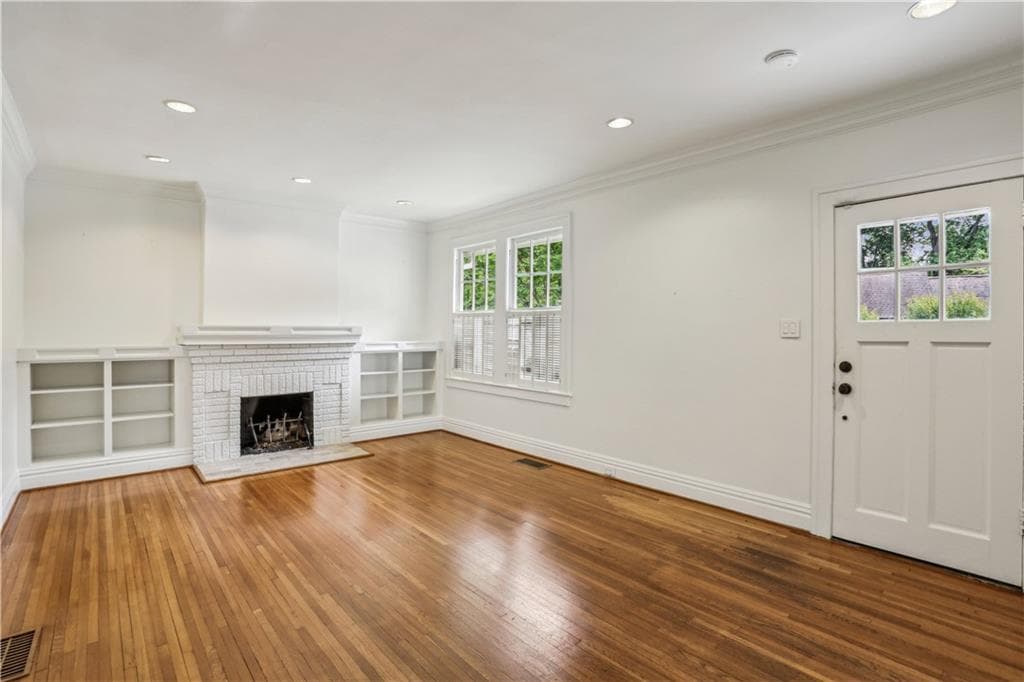3 bedroom, 3 bathroom, 3,224 sq ft single family residence for rent at 6 Arc Way, Atlanta, GA 30305 for $6,000 a month — photo 3