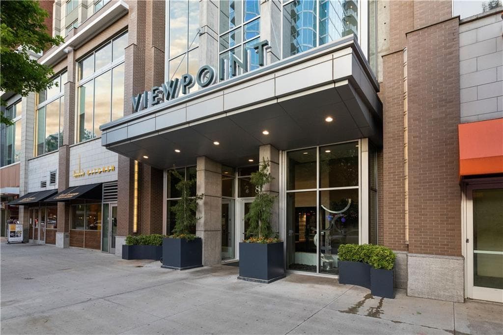 2 bedroom, 2 bathroom, 1,216 sq ft condominium for rent at 855 PEACHTREE Street 3201, Atlanta, GA 30308 for $3,400 a month — photo 2