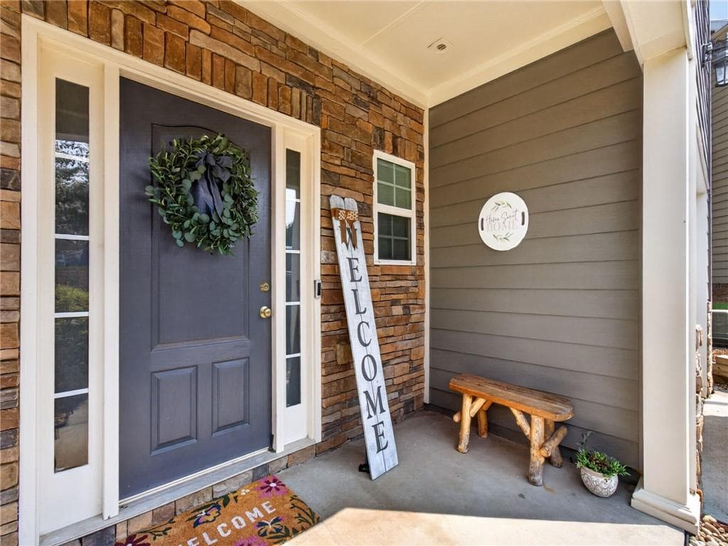 2 bedroom, 3 bathroom, 1,770 sq ft townhouse for sale at 6475 Whitebeam Trail, Braselton, GA 30517 — photo 2