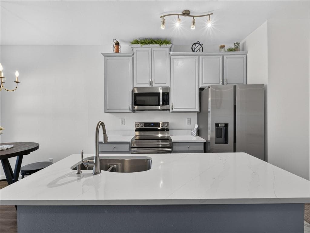 2 bedroom, 3 bathroom, 1,770 sq ft townhouse for sale at 6475 Whitebeam Trail, Braselton, GA 30517 — photo 9