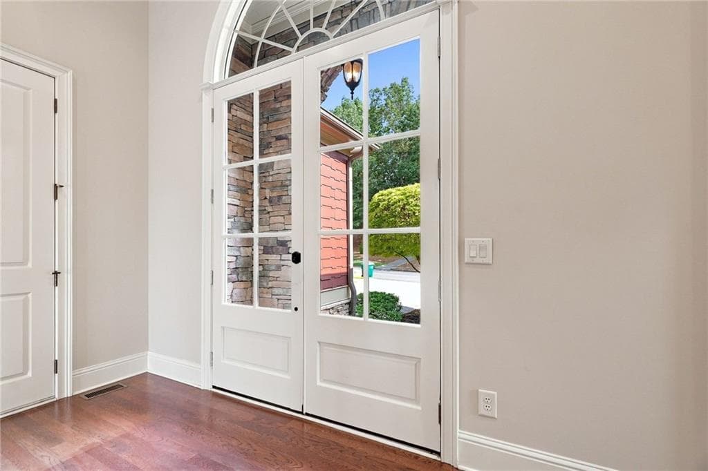 3 bedroom, 2 bathroom, 2,176 sq ft single family residence under contract at 312 Twin Peaks Loop, Canton, GA 30114 — photo 6
