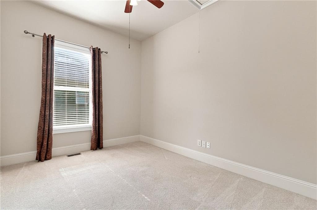 3 bedroom, 2 bathroom, 2,176 sq ft single family residence under contract at 312 Twin Peaks Loop, Canton, GA 30114 — photo 10