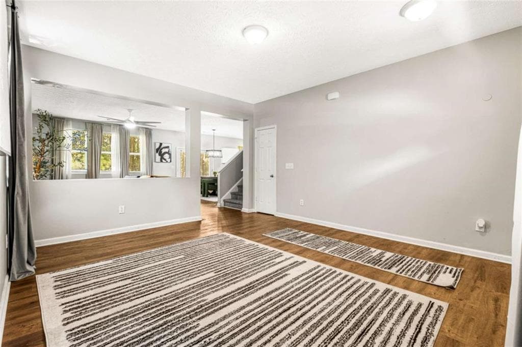 4 bedroom, 3 bathroom, 2,166 sq ft single family residence for sale at 3187 Sable Run Road, Atlanta, GA 30349 — photo 2