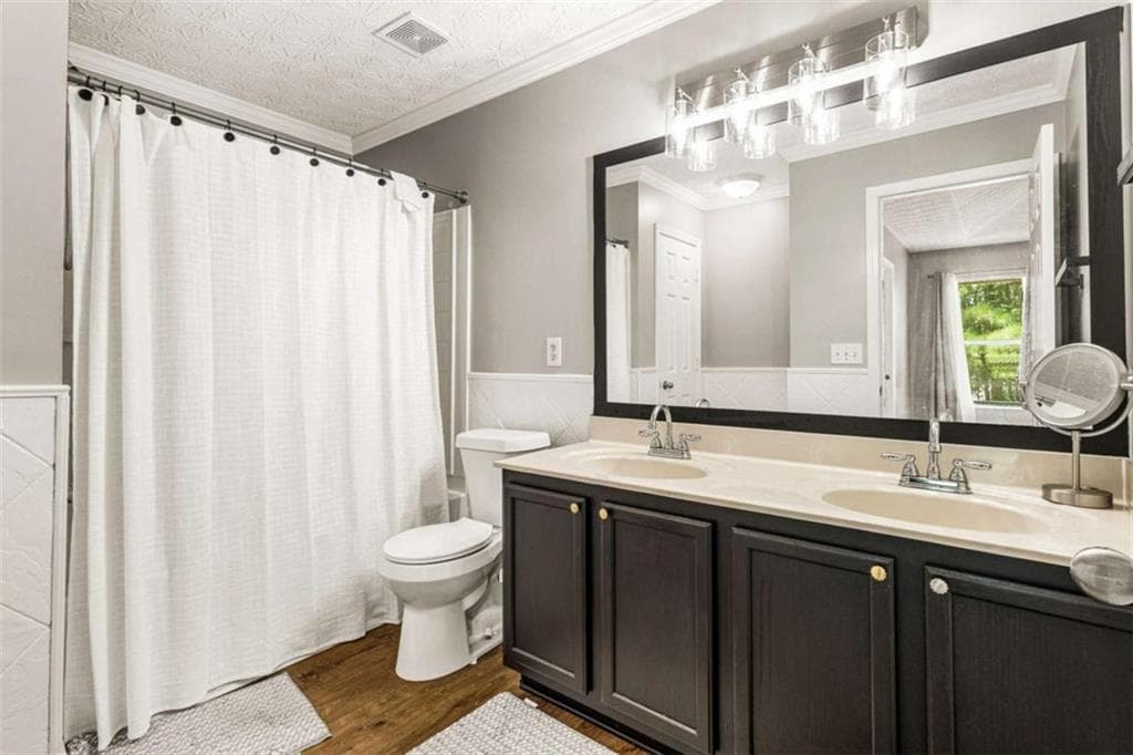 4 bedroom, 3 bathroom, 2,166 sq ft single family residence for sale at 3187 Sable Run Road, Atlanta, GA 30349 — photo 9