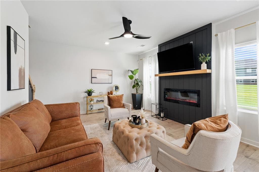 5 bedroom, 3 bathroom, 2,500 sq ft single family residence for sale at 404 DAFFODIL Lane, Mcdonough, GA 30253 — photo 5