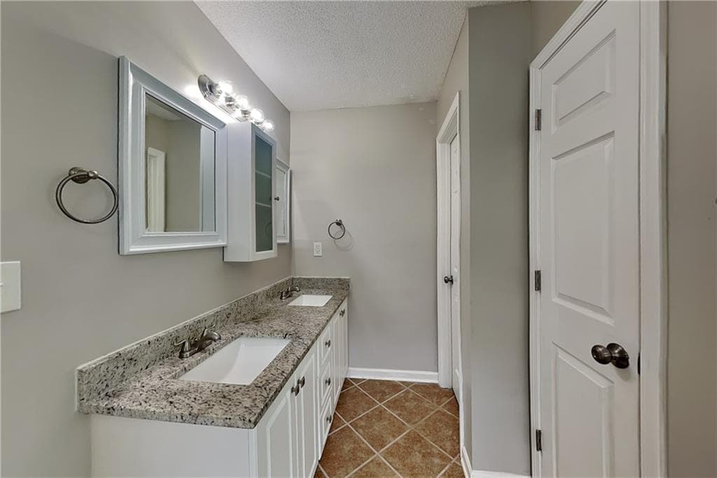 3 bedroom, 3 bathroom, 1,786 sq ft single family residence for rent at 360 Warrenton Drive, Douglasville, GA 30134 for $1,945 a month — photo 10
