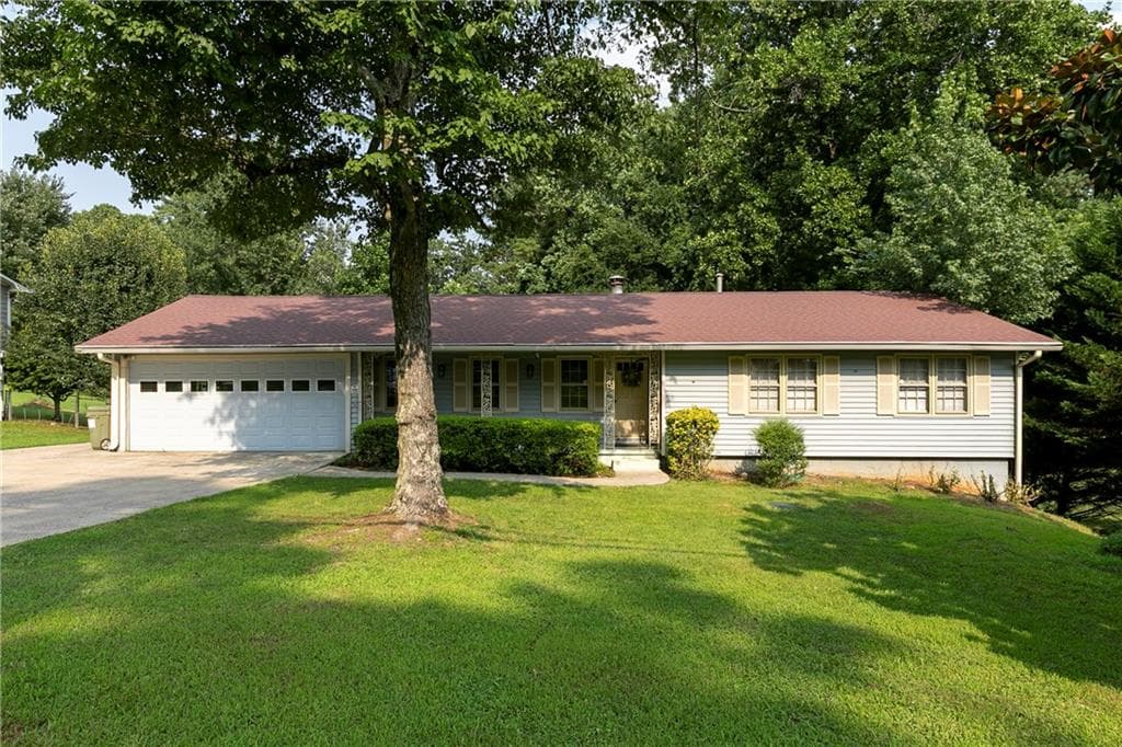 3 bedroom, 2 bathroom, 2,956 sq ft single family residence under contract at 3548 Nowlin Road, Kennesaw, GA 30144