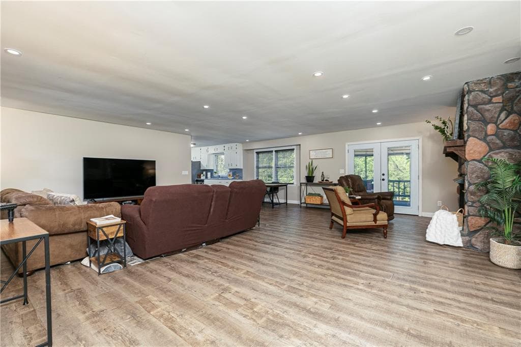 3 bedroom, 2 bathroom, 2,956 sq ft single family residence for sale at 3548 Nowlin Road, Kennesaw, GA 30144 — photo 4