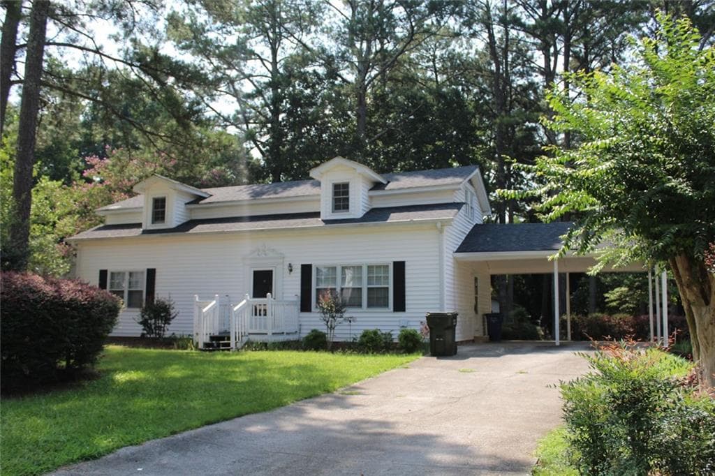 3 bedroom, 3 bathroom, 2,138 sq ft single family residence for rent at 1870 Rose Garden Lane, Loganville, GA 30052 for $1,850 a month — photo 1 of 25