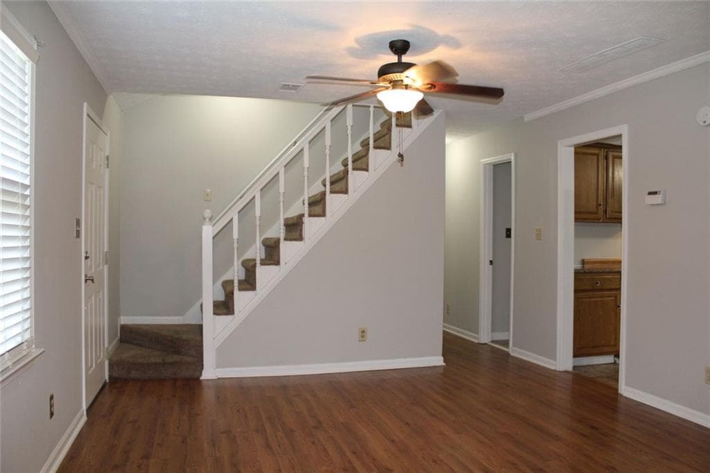 3 bedroom, 3 bathroom, 2,138 sq ft single family residence for rent at 1870 Rose Garden Lane, Loganville, GA 30052 for $1,850 a month — photo 2