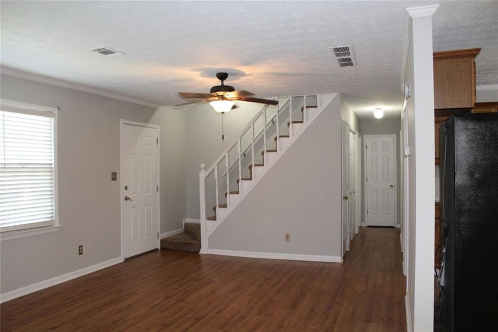 3 bedroom, 3 bathroom, 2,138 sq ft single family residence for rent at 1870 Rose Garden Lane, Loganville, GA 30052 for $1,850 a month — photo 3