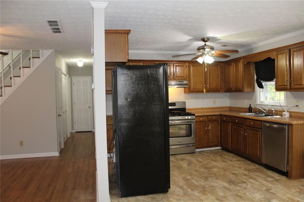 3 bedroom, 3 bathroom, 2,138 sq ft single family residence for rent at 1870 Rose Garden Lane, Loganville, GA 30052 for $1,850 a month — photo 4