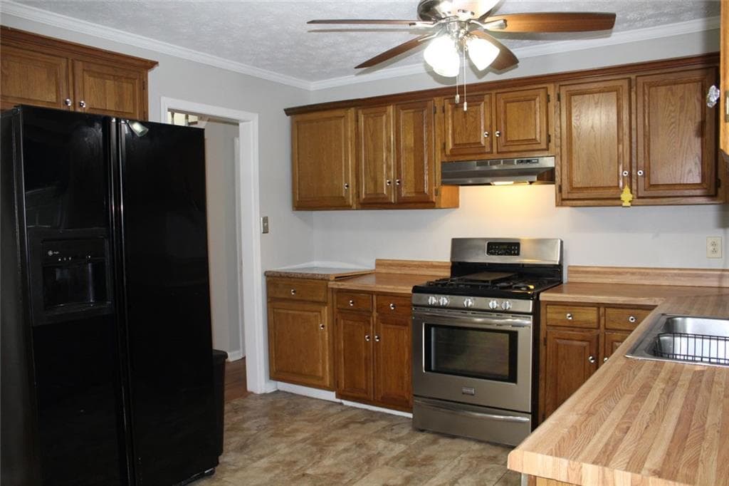 3 bedroom, 3 bathroom, 2,138 sq ft single family residence for rent at 1870 Rose Garden Lane, Loganville, GA 30052 for $1,850 a month — photo 7