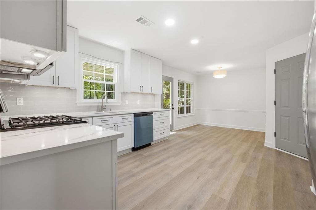 4 bedroom, 3 bathroom, 2,248 sq ft single family residence for sale at 9380 Grace Lake Drive, Douglasville, GA 30135 — photo 4