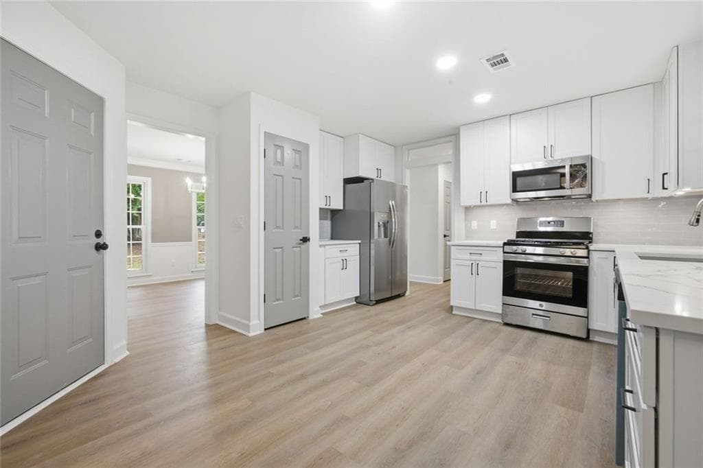 4 bedroom, 3 bathroom, 2,248 sq ft single family residence for sale at 9380 Grace Lake Drive, Douglasville, GA 30135 — photo 5