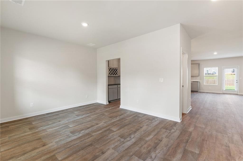 4 bedroom, 3 bathroom, 2,700 sq ft single family residence for sale at 203 Crabapple Road, Mcdonough, GA 30253 — photo 4