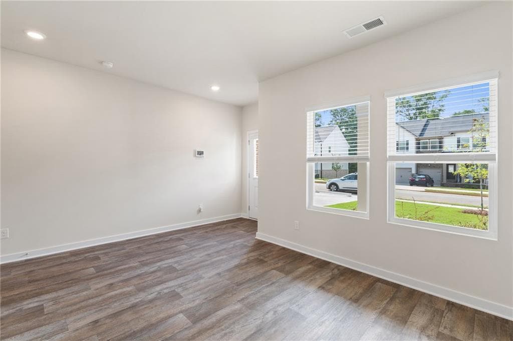 4 bedroom, 3 bathroom, 2,700 sq ft single family residence for sale at 203 Crabapple Road, Mcdonough, GA 30253 — photo 5