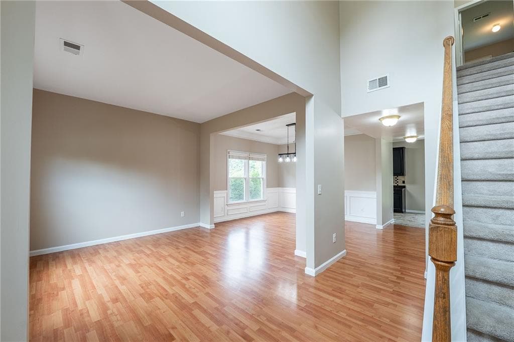 4 bedroom, 3 bathroom, 2,308 sq ft single family residence for rent at 315 Foe Creek Drive, Roswell, GA 30076 for $3,150 a month — photo 4