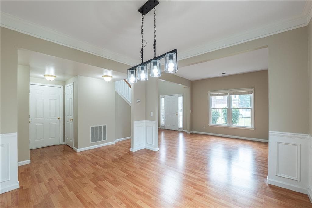4 bedroom, 3 bathroom, 2,308 sq ft single family residence for rent at 315 Foe Creek Drive, Roswell, GA 30076 for $3,150 a month — photo 5