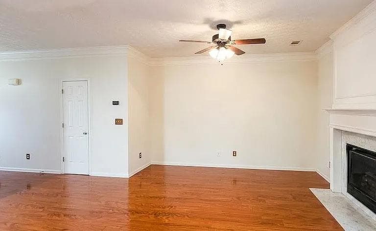 2 bedroom, 3 bathroom, 1,524 sq ft townhouse for rent at 1587 River Main Court, Lawrenceville, GA 30046 for $1,795 a month — photo 5
