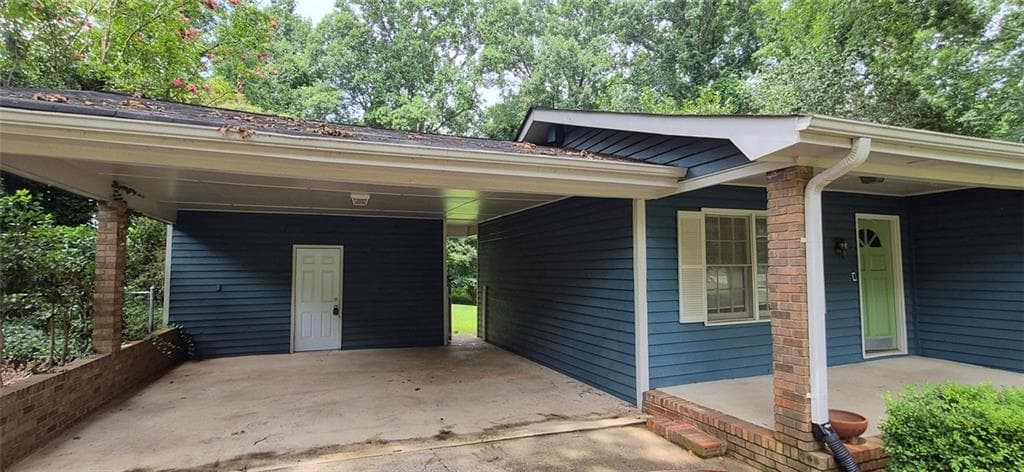 3 bedroom, 2 bathroom single family residence for rent at 5030 Beth Street, Douglasville, GA 30135 for $1,650 a month — photo 2