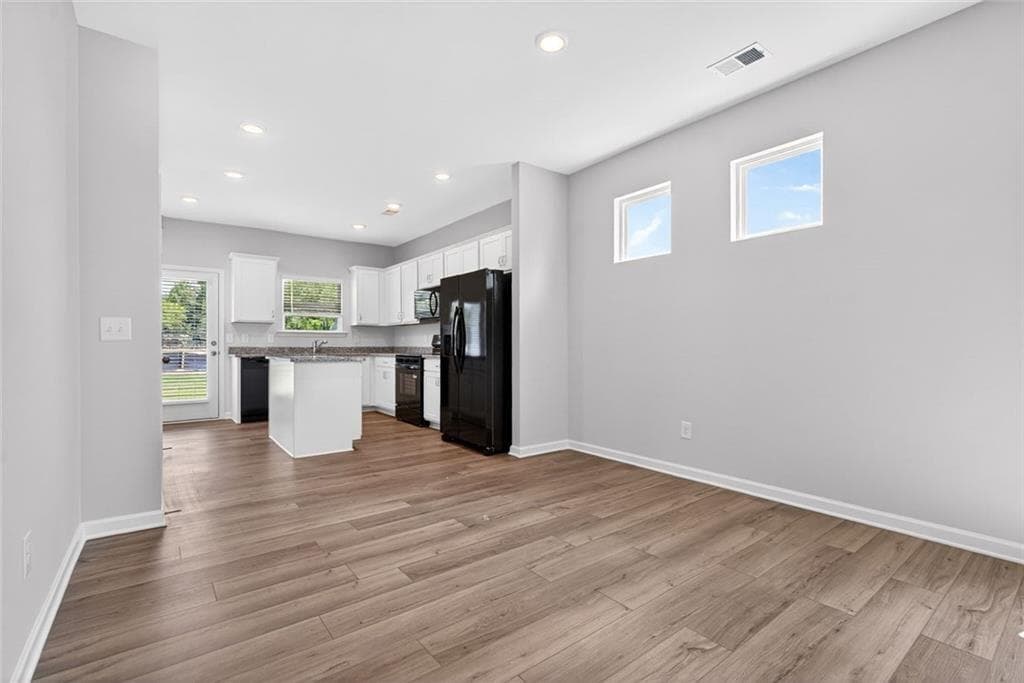3 bedroom, 2 bathroom, 1,450 sq ft single family residence under contract at 203 Wildflower Way, Cartersville, GA 30120 — photo 8