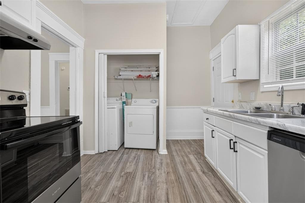 2 bedroom, 1 bathroom, 967 sq ft single family residence for sale at 1070 Forrest Avenue, Stone Mountain, GA 30083 — photo 9