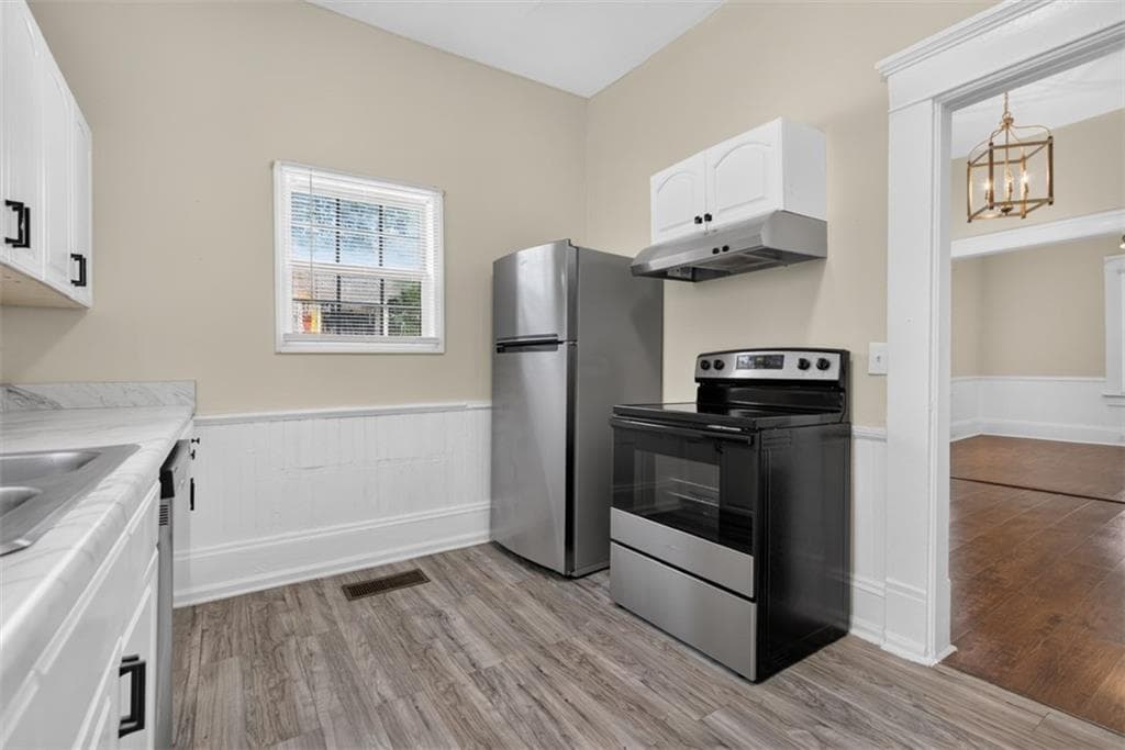 2 bedroom, 1 bathroom, 967 sq ft single family residence for sale at 1070 Forrest Avenue, Stone Mountain, GA 30083 — photo 10