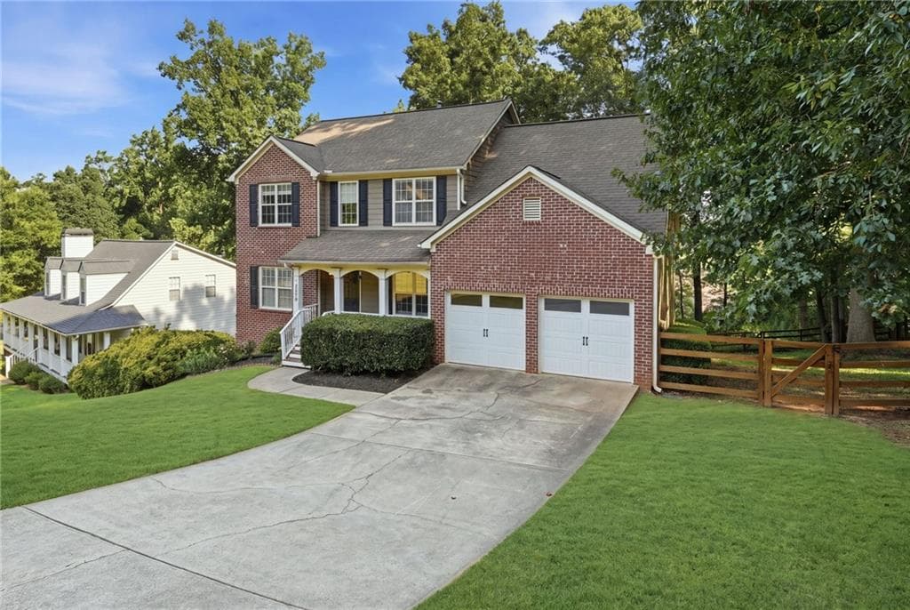 5 bedroom, 4 bathroom, 3,555 sq ft single family residence under contract at 7315 Timberline Ovlk, Cumming, GA 30041 — photo 4