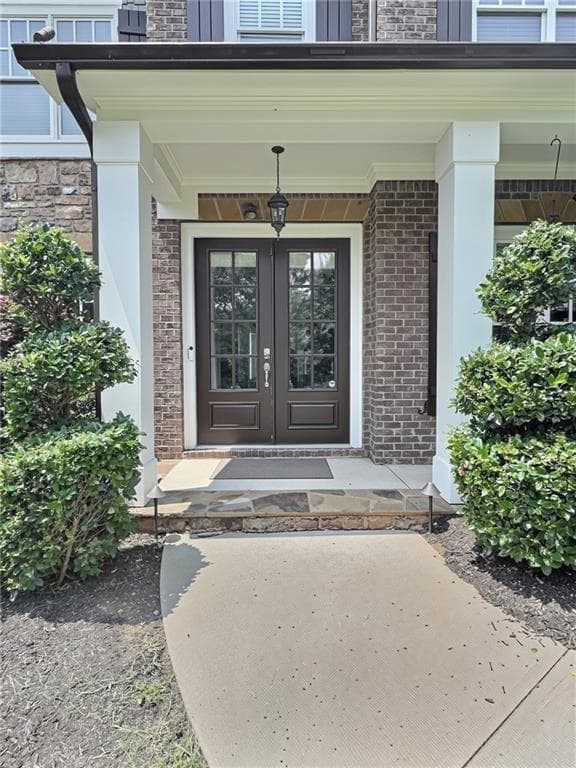 5 bedroom, 5 bathroom, 3,678 sq ft single family residence for sale at 940 Lake Charles Drive, Roswell, GA 30075 — photo 4