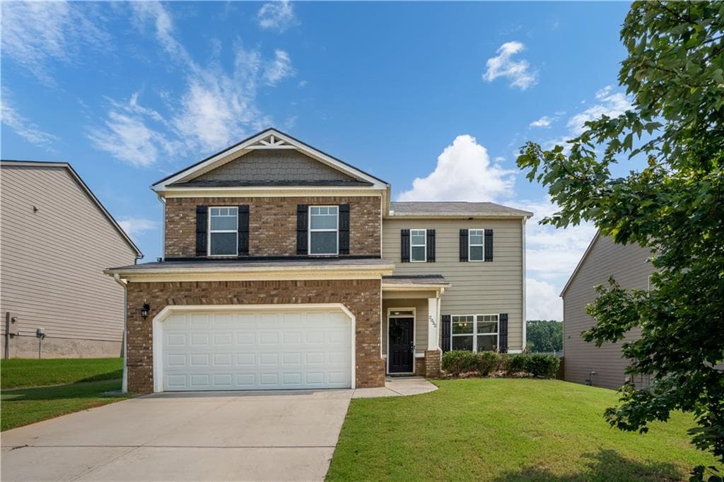 4 bedroom, 3 bathroom, 2,416 sq ft single family residence for sale at 2052 Massey Lane, Winder, GA 30680 — photo 2