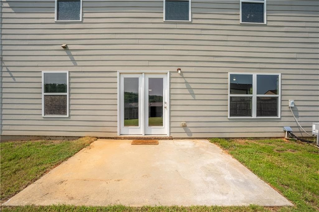 4 bedroom, 3 bathroom, 2,416 sq ft single family residence for sale at 2052 Massey Lane, Winder, GA 30680 — photo 8