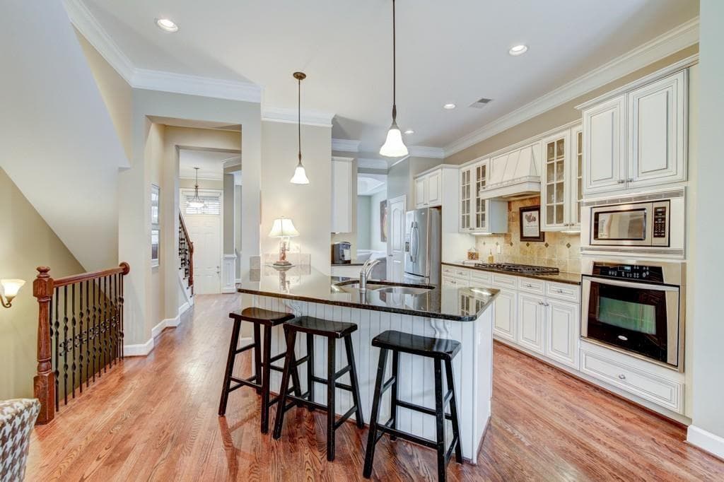 3 bedroom, 4 bathroom, 2,116 sq ft townhouse for rent at 905 Telfair Close, Sandy Springs, GA 30350 for $3,100 a month — photo 7