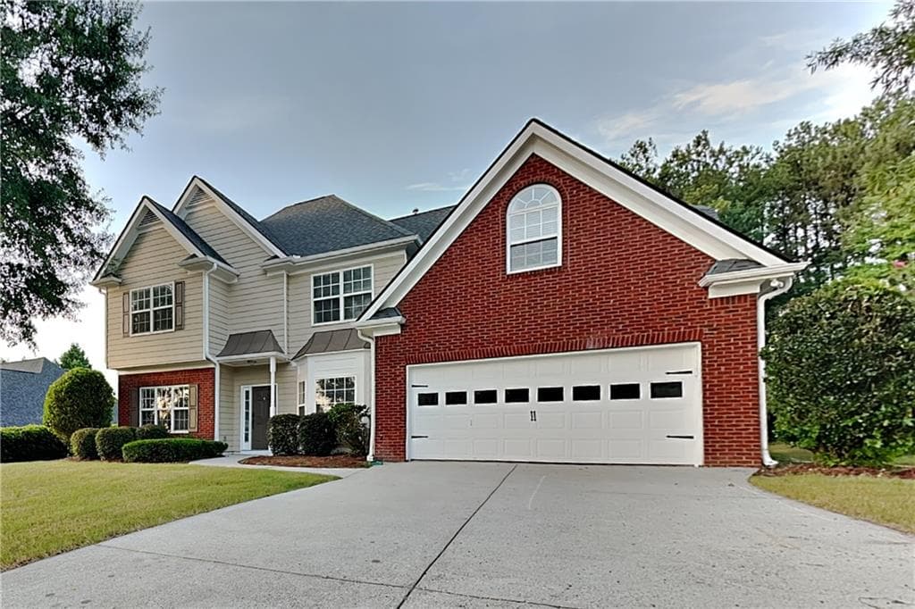 5 bedroom, 3 bathroom, 2,884 sq ft single family residence for rent at 755 Willowwind Drive, Loganville, GA 30052 for $2,525 a month — photo 1 of 21