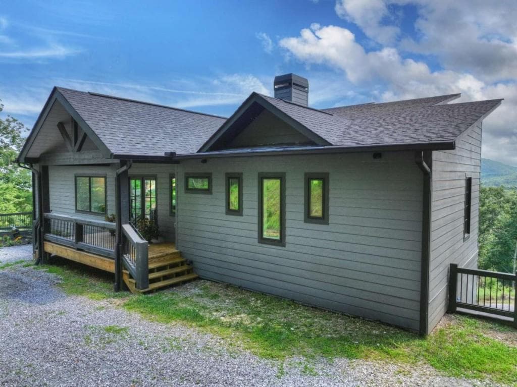 3 bedroom, 4 bathroom, 2,940 sq ft single family residence under contract at 100 Boundless Trail, Morganton, GA 30560 — photo 7