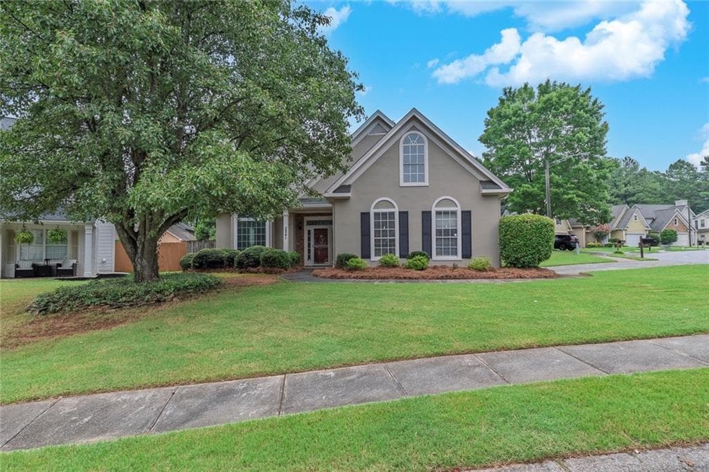 3 bedroom, 3 bathroom, 1,960 sq ft single family residence under contract at 2241 Mainsail Court, Marietta, GA 30062 — photo 2