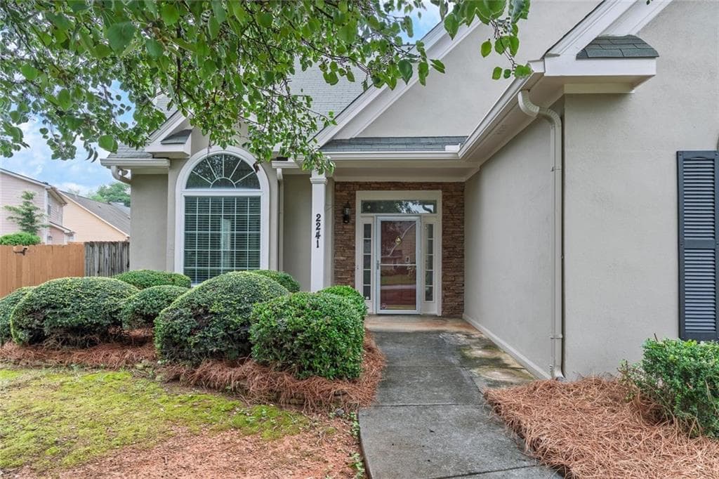 3 bedroom, 3 bathroom, 1,960 sq ft single family residence under contract at 2241 Mainsail Court, Marietta, GA 30062 — photo 6