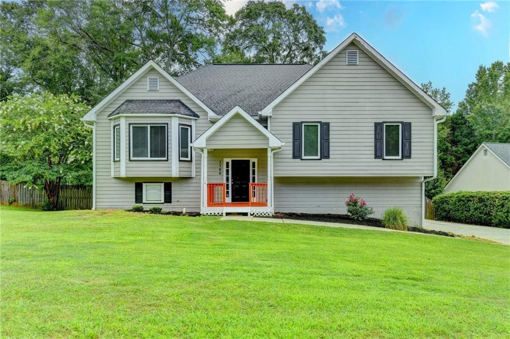 4 bedroom, 3 bathroom, 2,499 sq ft single family residence for sale at 2300 Huntington Drive, Loganville, GA 30052