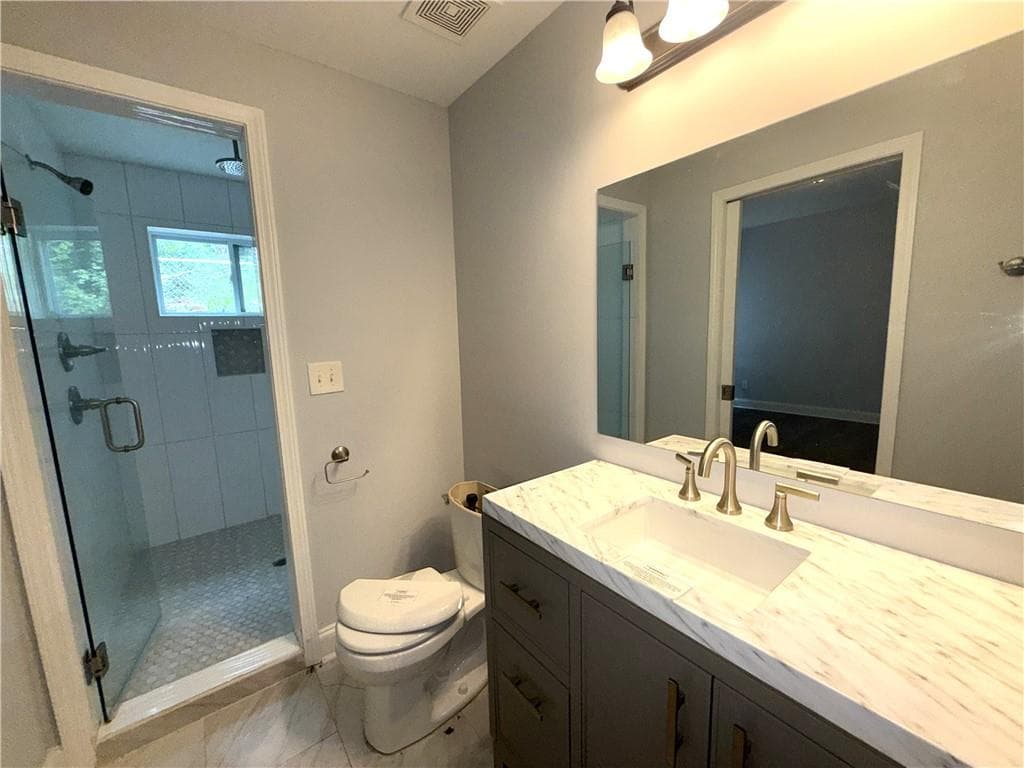 5 bedroom, 4 bathroom, 2,692 sq ft single family residence for sale at 2148 Lilac Lane, Decatur, GA 30032 — photo 5