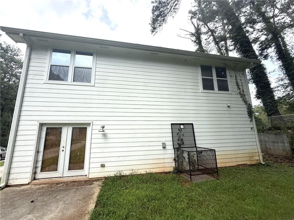 5 bedroom, 4 bathroom, 2,692 sq ft single family residence for sale at 2148 Lilac Lane, Decatur, GA 30032 — photo 10