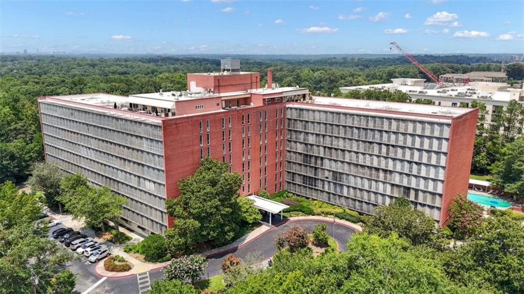 1 bedroom, 1 bathroom, 525 sq ft condominium for sale at 3060 Pharr Court North #619, Atlanta, GA 30305