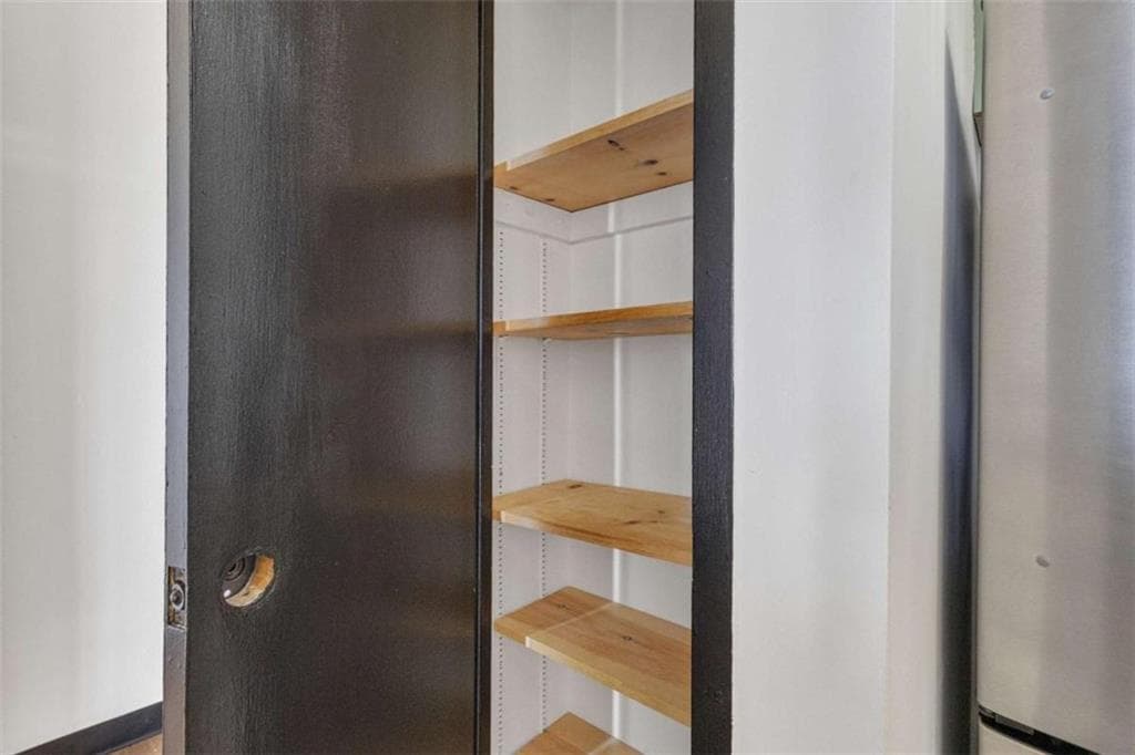 1 bedroom, 1 bathroom, 525 sq ft condominium for sale at 3060 Pharr Court North #619, Atlanta, GA 30305 — photo 9