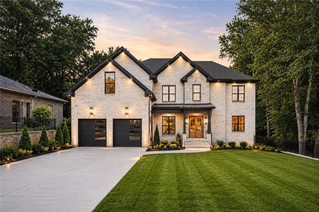 5 bedroom, 5 bathroom, 6,075 sq ft single family residence for sale at 570 Power Avenue, Buford, GA 30518 — photo 2